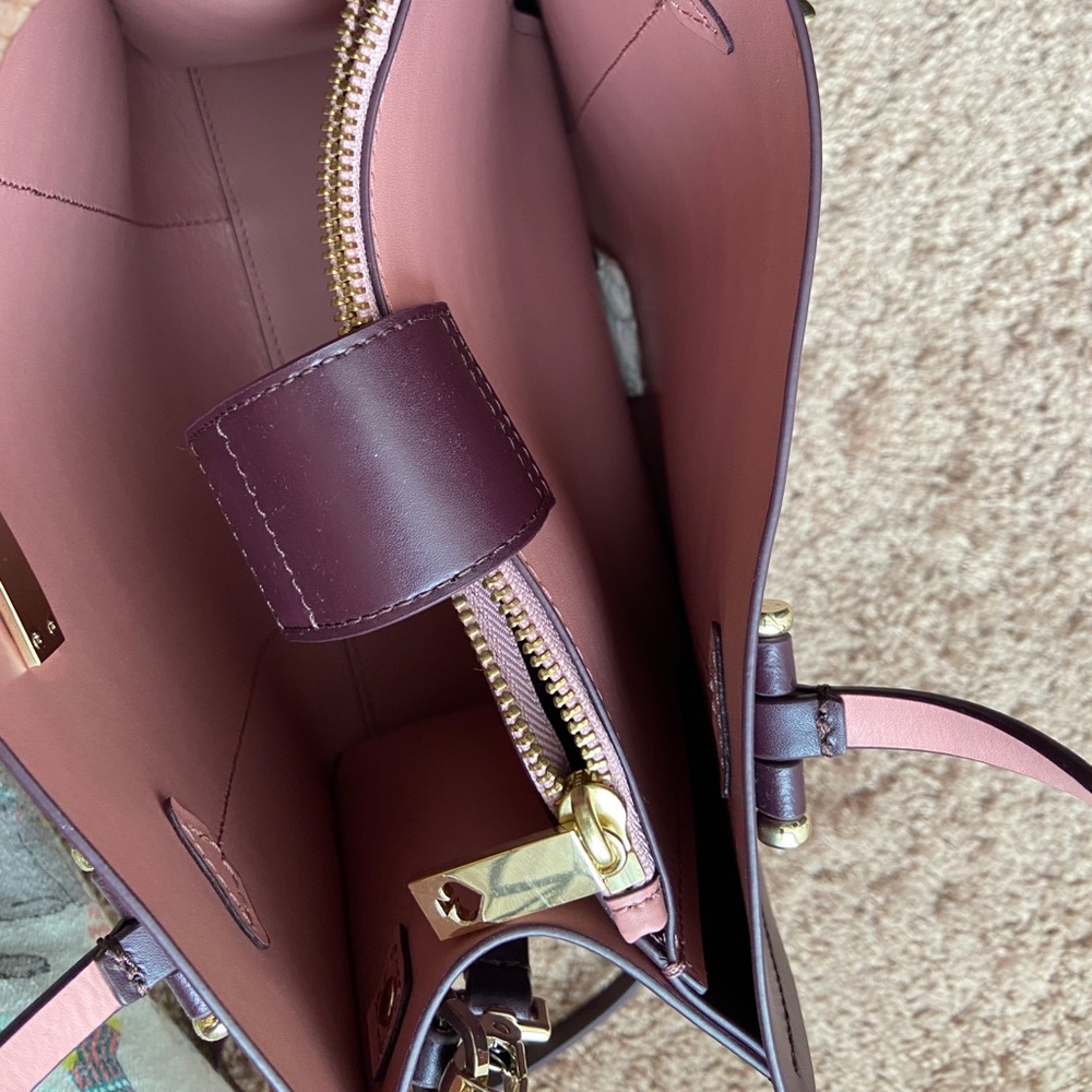 Kate Spade Crossbody - Picture 2 of 5